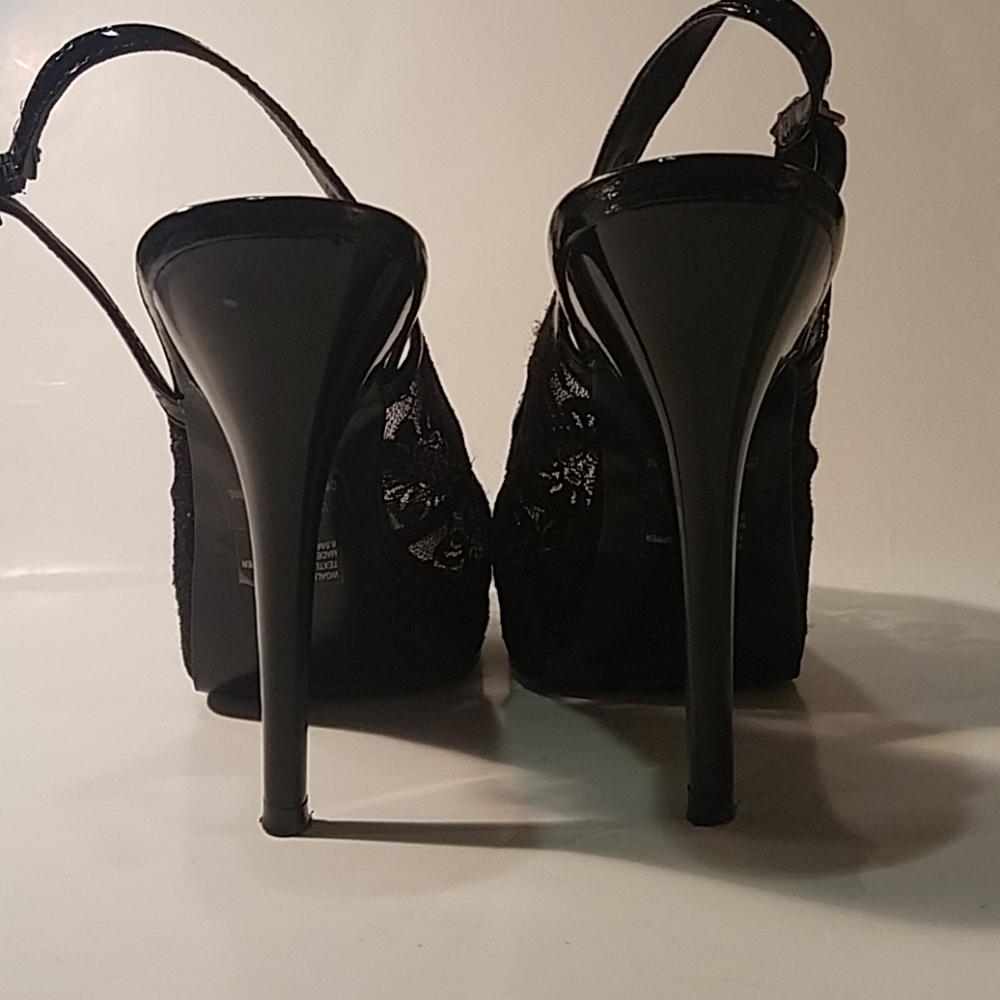 **SOLD** Guess Lace Peep Toe Heels - Picture 2 of 8